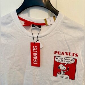 Peanuts White and Red Snoopy T-Shirt